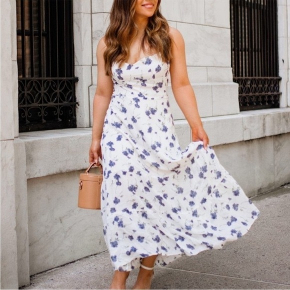 Reformation Dresses & Skirts - Reformation Emmie Midi Floral Dress in Blueberries